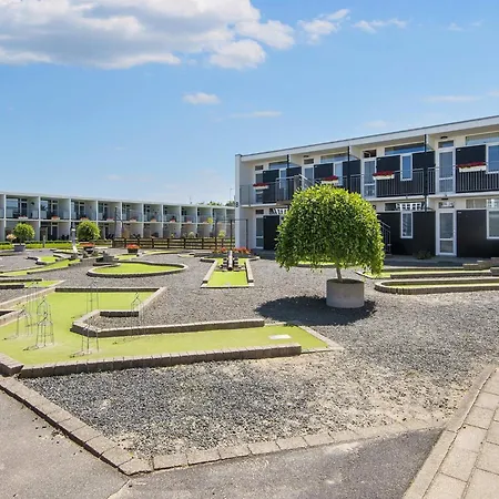 5 Person Holiday Home On A Holiday Park In Glesborg Exterior photo